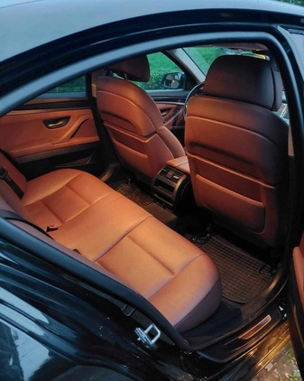 BMW Seria 5 cena 49000 przebieg: 255000, rok produkcji 2010 z Złocieniec małe 37